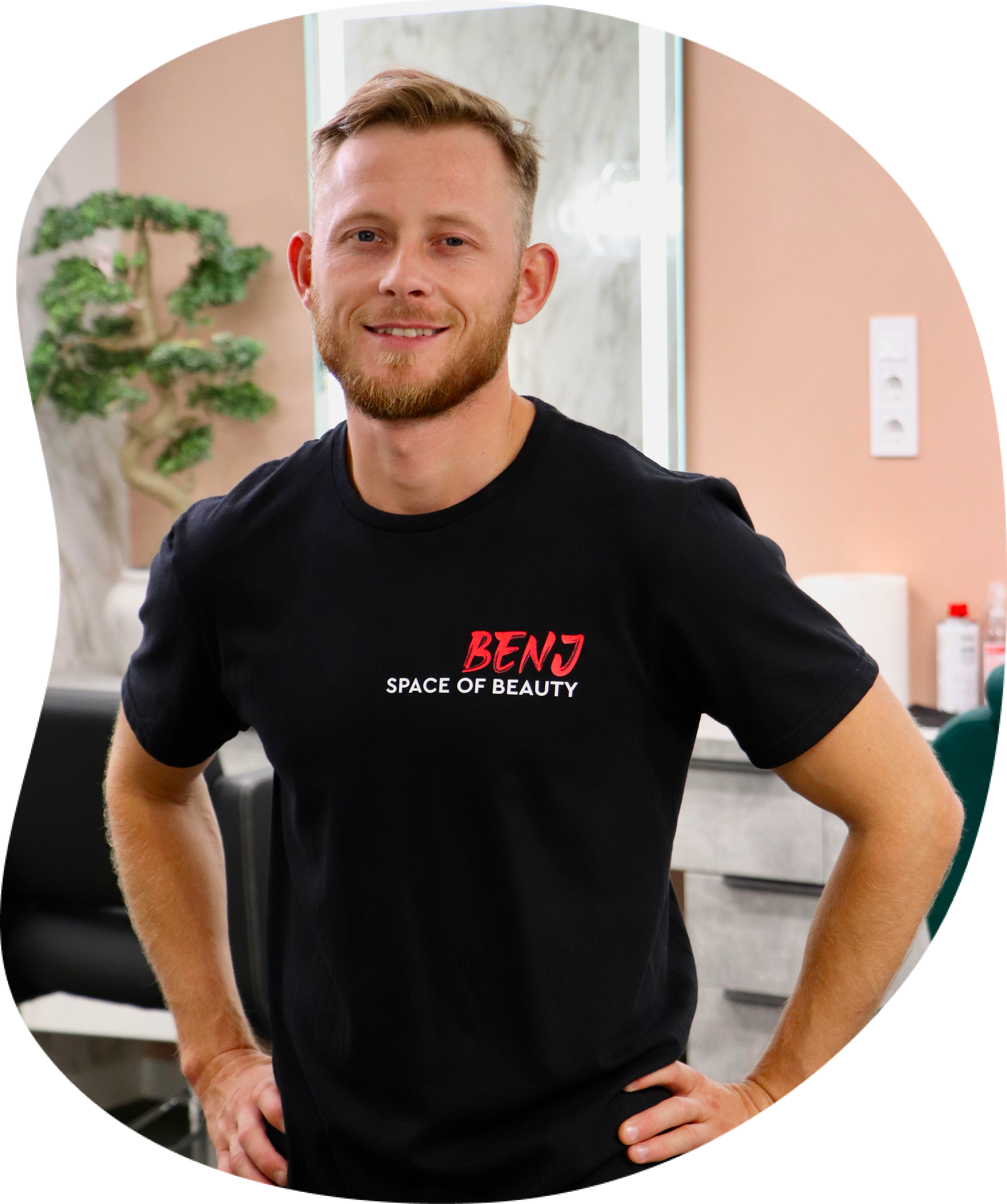 Толстік Вадим Анатолійович, директор і масажист салону Benj (Бендж)